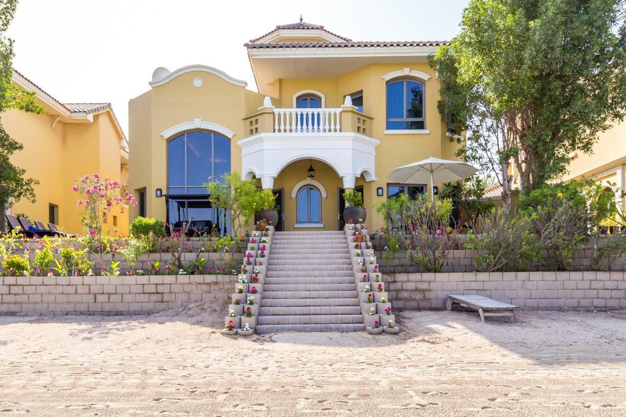 Chic 4Br Villa With Assistant Room And Private Pool On Palm Jumeirah By Deluxe Holiday Homes Dubaj Zewnętrze zdjęcie