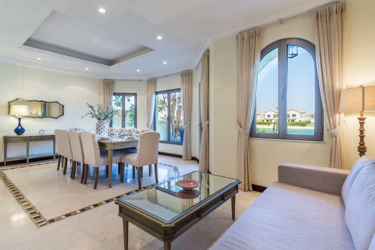 Chic 4Br Villa With Assistant Room And Private Pool On Palm Jumeirah By Deluxe Holiday Homes Dubaj Zewnętrze zdjęcie